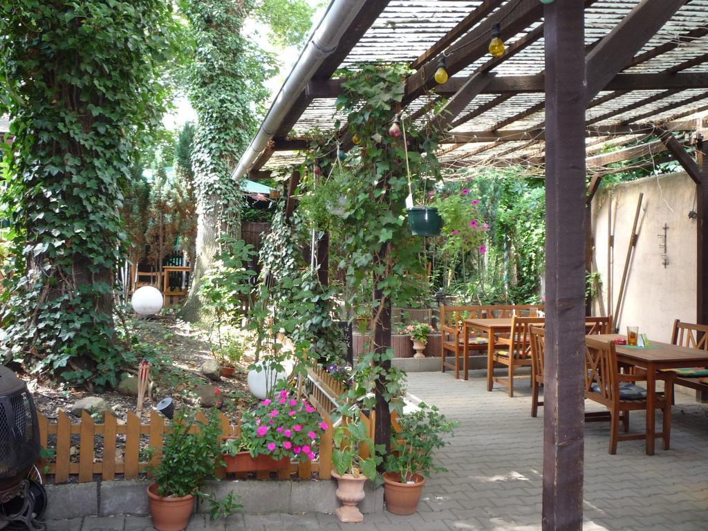 Gasthof & Pension Hause Halle  外观 照片