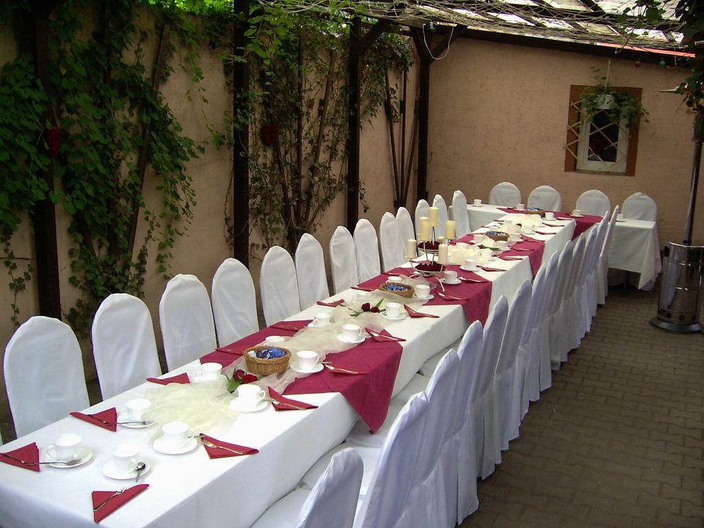 Gasthof & Pension Hause Halle  外观 照片